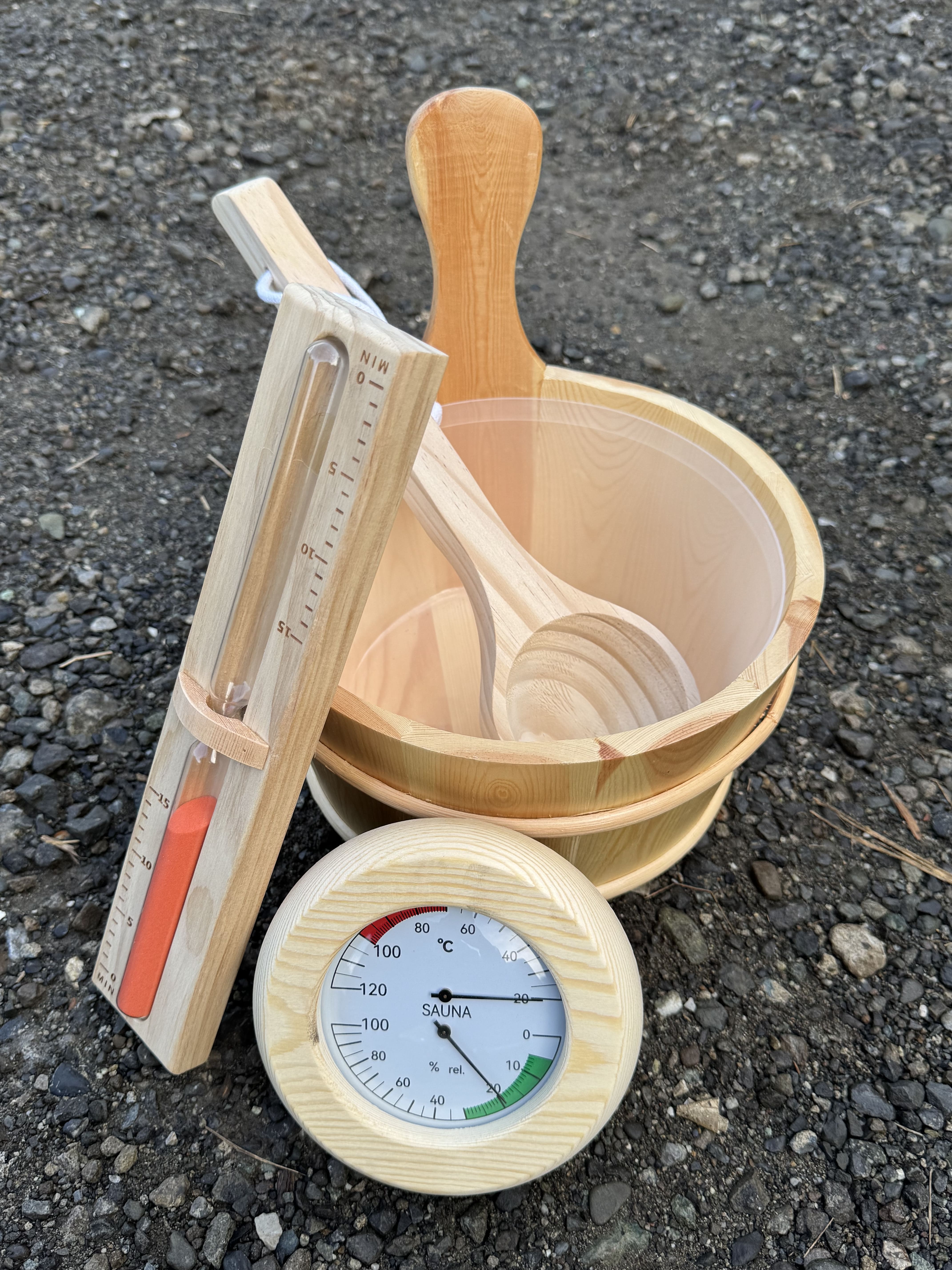 桶・ラドル・温度計